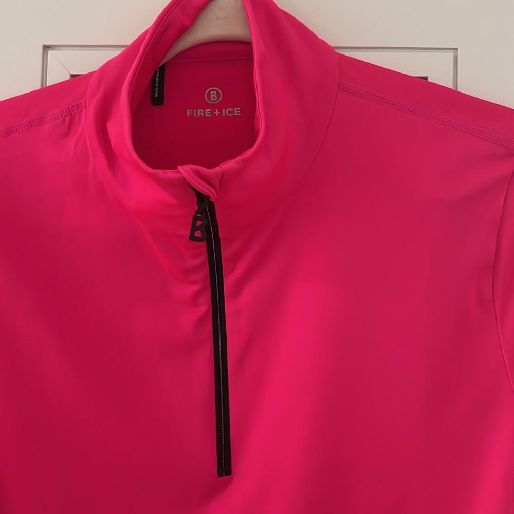 Dry fit woman running shirt - Picture 3 of 4